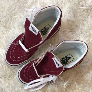 Vans SK8-HI women’s Skate Shoe 5.5